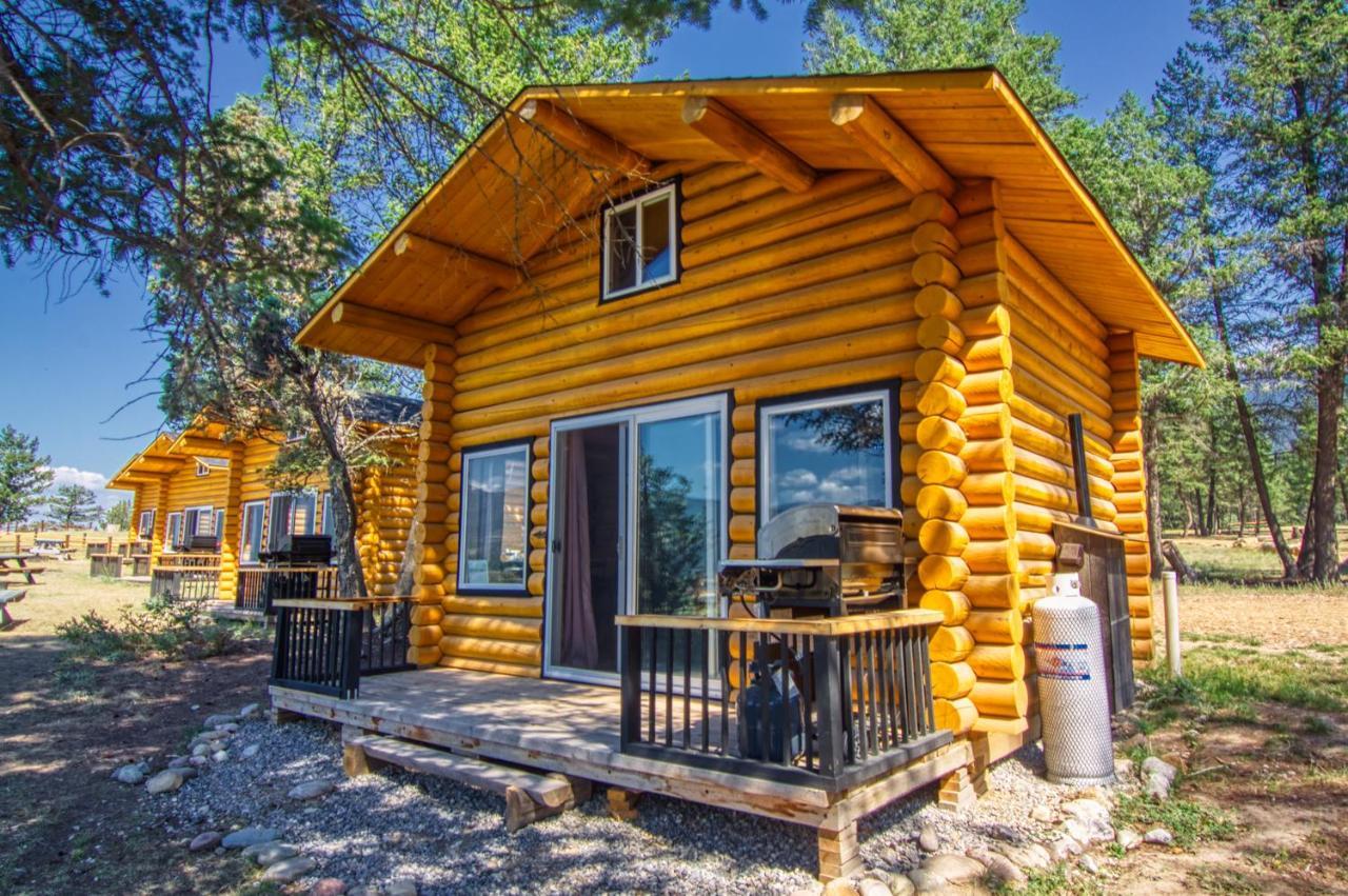 The Raven'S Nest Resort & Campground Фермонт-Гот-Спрінгс Екстер'єр фото