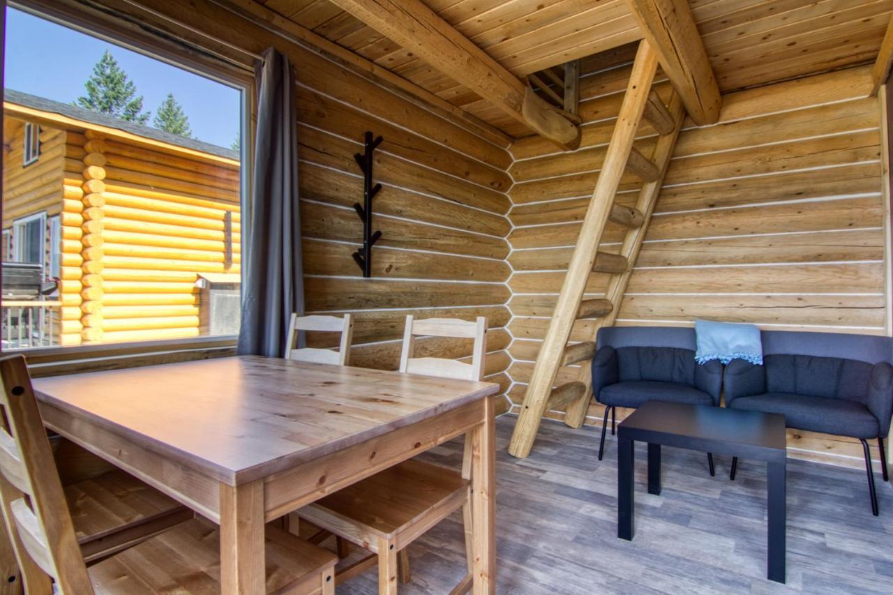 The Raven'S Nest Resort & Campground Фермонт-Гот-Спрінгс Екстер'єр фото